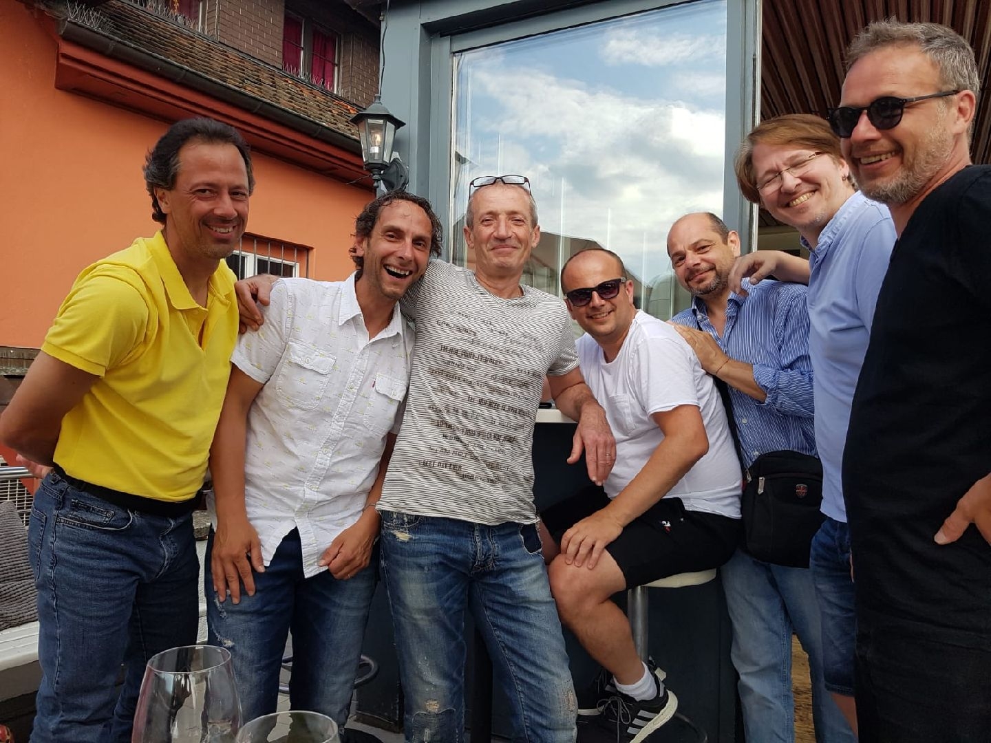 Giovani seniori festeggiano